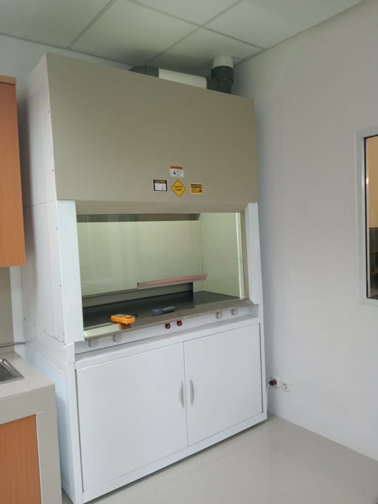 Fume hood atau Lemari  Asam PT LAB Technologi Indonesia